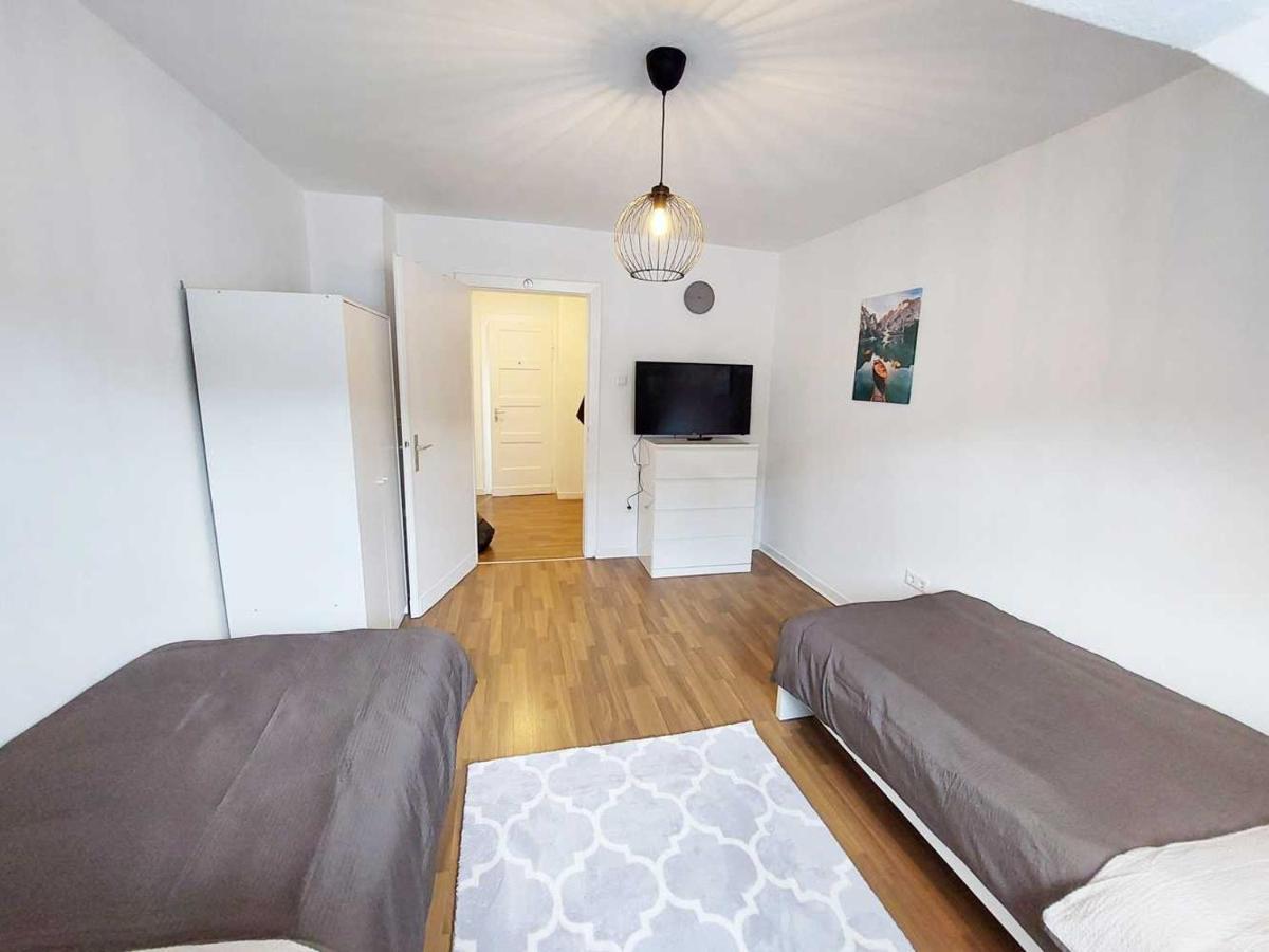 Cozy Apartment With Garden In Gelsenkirchen Esterno foto
