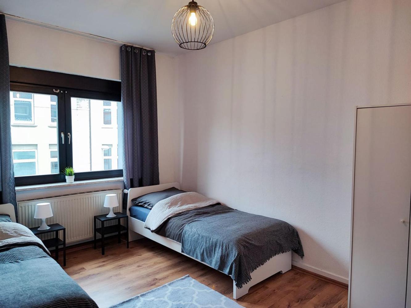 Cozy Apartment With Garden In Gelsenkirchen Esterno foto