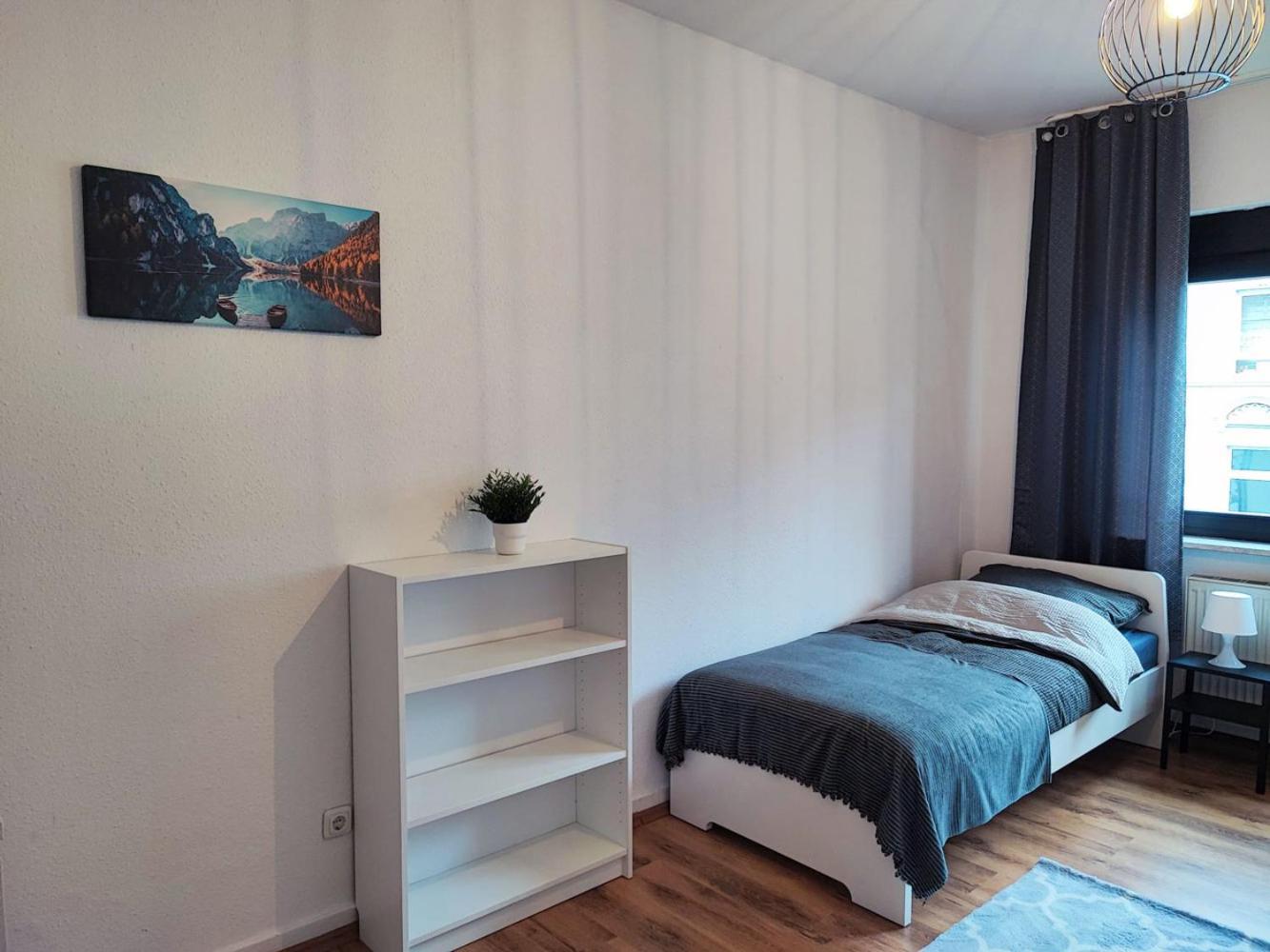 Cozy Apartment With Garden In Gelsenkirchen Esterno foto