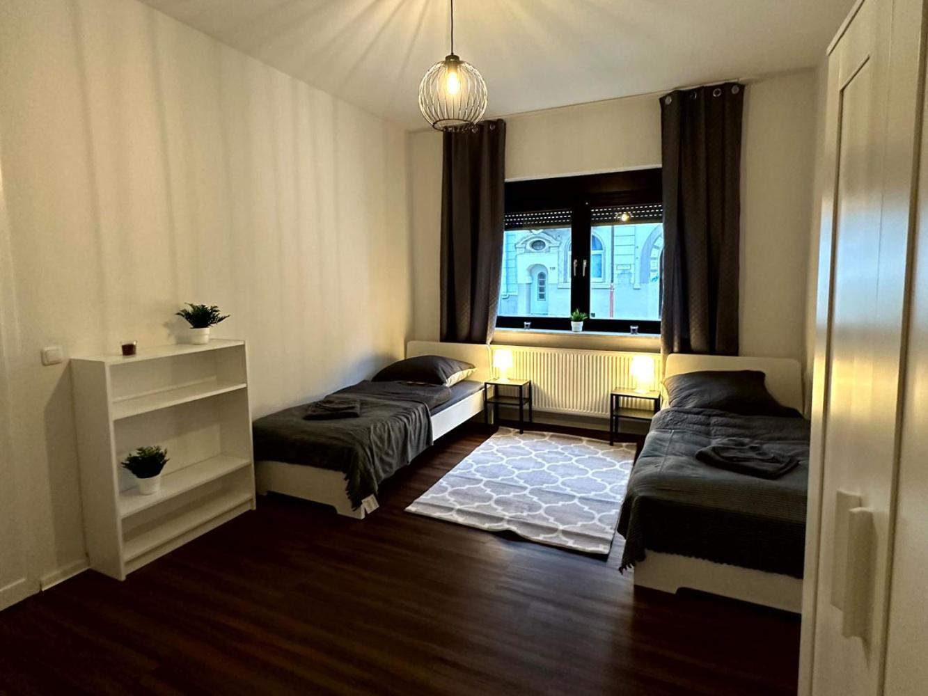 Cozy Apartment With Garden In Gelsenkirchen Esterno foto